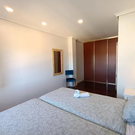 Duplex Con Garaje Cerca De La Playa Y De Santander *